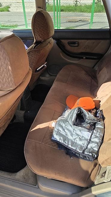 бу чехол: Subaru Legacy: 2001 г., 3 л, Автомат, Бензин, Универсал — 5