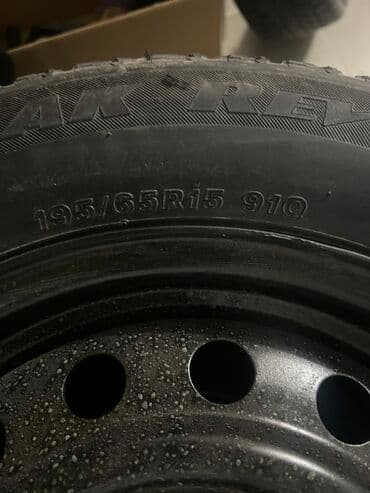 шины на ниву r15: Колеса в сборе 195 / 65 / R 15, Зима, Б/у, Комплект, Легковые, Железные, отверстий - 5 — 1