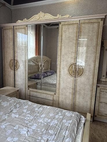 столы бу: Манас шаары Срочно сатылат Спальный гарнитур в классическом стиле — 4
