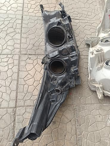 lada 13: Корпус фары тойота хайлэндер от 2013года и выше новый. 6000сом — 1