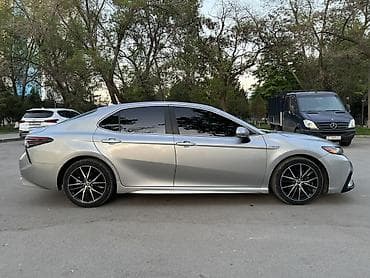 lexus e: Toyota Camry: 2020 г. — 2