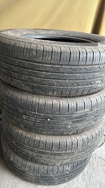 Комплект из 4 летних шин для легкового автомобиля. - Тип: летние -