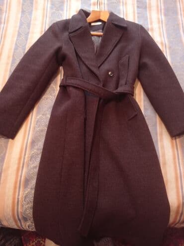 Спецодежда: Женское пальто-халат темно-шоколадного цвета. - Классический — 2