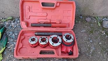 1 Резборез,клупп,лерка. почти новая 2500 сом. 2 перфоратор на запчасти