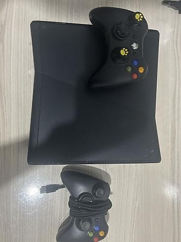 Xbox: Срочно продаю🎮 Xbox 360 Slim Freeboot + 2 джойстика + 143 игры Продаю — 2