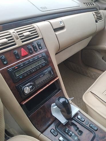 Продажа авто: Mercedes-Benz E-Class: 2000 г., 3.2 л, Автомат, Бензин, Седан — 3