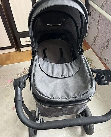 коляска складная легкая: Коляска, цвет - Черный, Б/у — 2