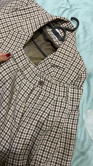 прокат мужских костюмов [возьми на прокат] бишкек фото: Двойка штаны на высокой посадке, ткань тонкаяпочти новая не одевали — 2