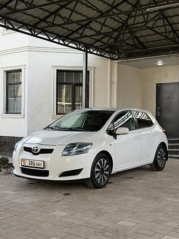 тойота кулигер: Toyota Auris: 2008 г., 1.4 л, Механика, Бензин, Хэтчбэк — 1