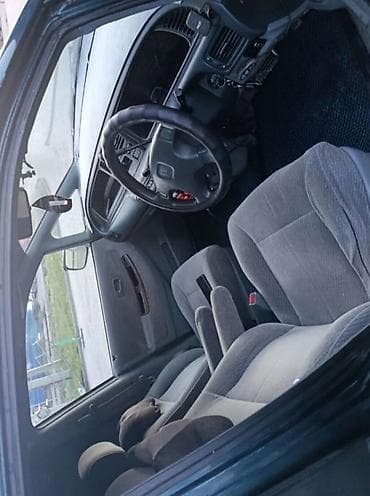 210 3 2: Honda Odyssey: 1995 г., 2.3 л, Автомат, Бензин, Минивэн — 5