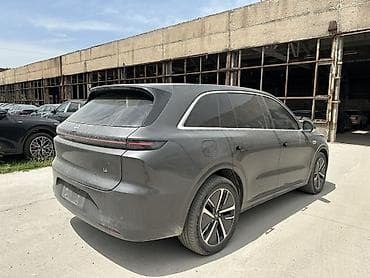 wuling mini ev: Lixiang L6: 2024 г., Гибрид, Кроссовер — 8