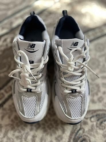 Босоножки, сандалии, шлепанцы: Мужские кроссовки, 41, New Balance, Новый, цвет - Белый, Платная доставка — 2