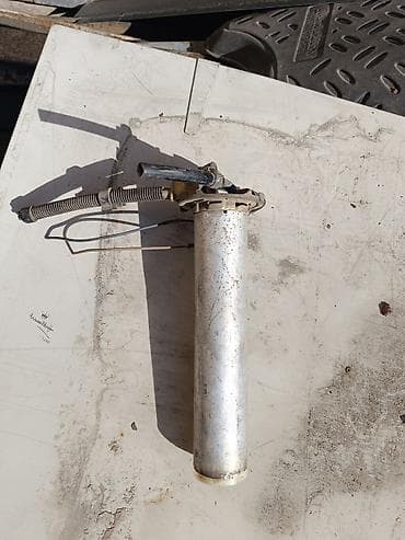 ист 2004: Зап.части Мерс бус (сапог)
 из Германии — 9