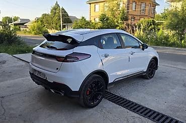 Geely: Geely Emgrand S: 2021 г., 1.4 л, Вариатор, Бензин, Кроссовер — 4