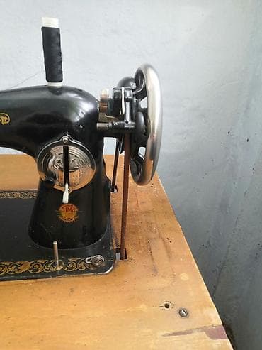 Тигүүчү машиналар: Продаю раритетную швейную машину singer, уступка будет — 3