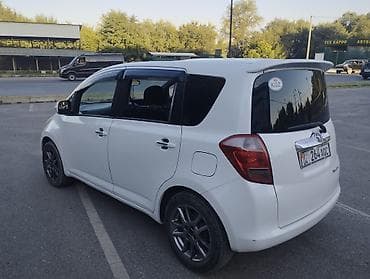 тоета рактис: Toyota Ractis: 2005 г., Автомат, Бензин, Хэтчбэк — 4