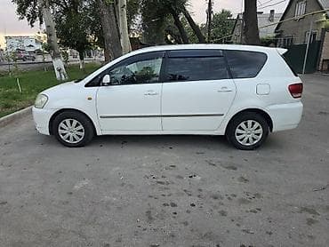 Toyota Ipsum: 2001 г., 2.4 л, Автомат, Газ, Вэн/Минивэн — 5