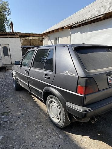 audi 4: Volkswagen Golf: 1990 г., 1.8 л, Механика, Бензин, Хэтчбэк — 6