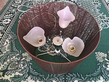 Люстралар: Продаю красивую 3х рожковую люстру, б/у. Люстра- абажур в рабочем — 3