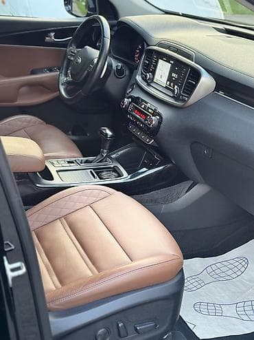 360: Kia Sorento: 2018 г., 2.2 л, Автомат — 9
