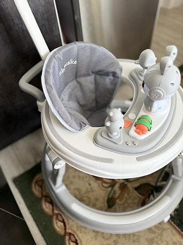 детский манеж и ходунок: Ходунки для малыша с игровой панелью - Круглая устойчивая база на — 7