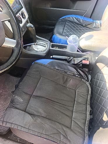 аренда машины киа к5: Ford Focus: 2006 г., Автомат, Газ, Седан — 5