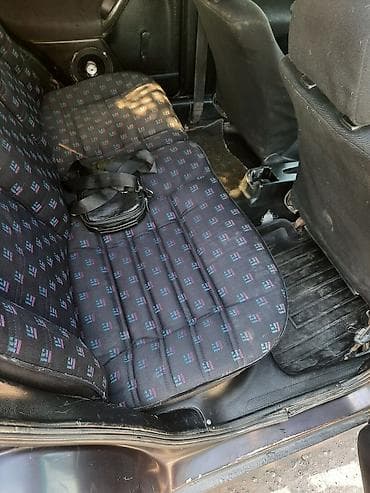 460 gx: Volkswagen Golf: 1992 г., 1.8 л, Механика, Бензин, Хэтчбэк — 9