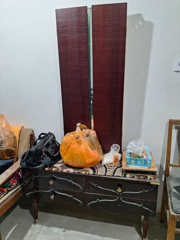 купейные шкафы в спальню: Спальный гарнитур, Б/у, Односпальная кровать, Шкаф, Трюмо, Россия, Дерево, Самовывоз, цвет - Коричневый — 4