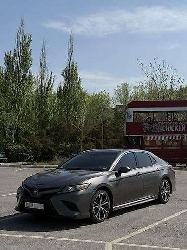 Продажа авто: Toyota Camry: 2018 г., 2.5 л, Автомат, Бензин, Седан — 2