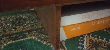 мебельный щит: Односпальная кровать без матраса. - Размер спального места — 4