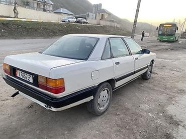 Транспорт: Audi 100: 1989 г., 2 л, Механика, Бензин, Седан — 2