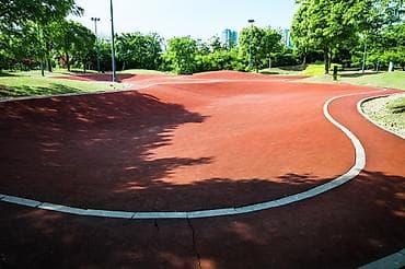 Резиновое покрытие для беговых дорожек и спортивных площадок -