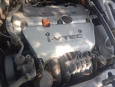 Honda Stream: 2004 г. — 8