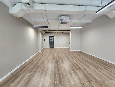 пл: Аренда офисов, 57 м², В бизнес центре, 1 линия — 3