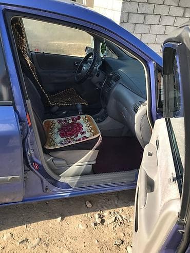 Транспорт: Mazda PREMACY: 2001 г., 1.8 л, Механика, Бензин, Минивэн — 7