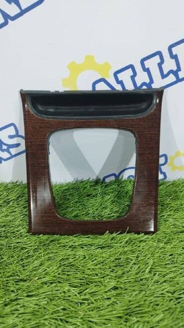 меняю доплатой мне: Volvo XC90 T6 v-2.9 2003 год, накладка кулисы — 1