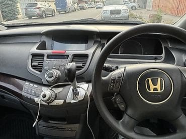 step rf3: Honda Odyssey: 2004 г., 2.4 л, Вариатор, Бензин, Минивэн — 7
