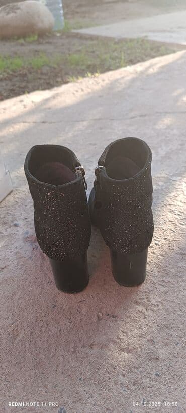 сапоги из натурального меха и кожи: Деми,в отличном состоянии — 2