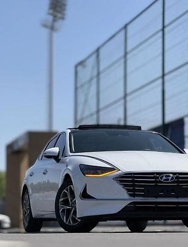 sorento 2022: Hyundai Sonata: 2021 г., 2 л, Робот, Газ, Седан — 1