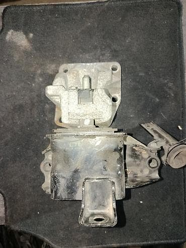 technical support engineer: Подушка коробки передач Kia 2016 г., Оригинал — 1