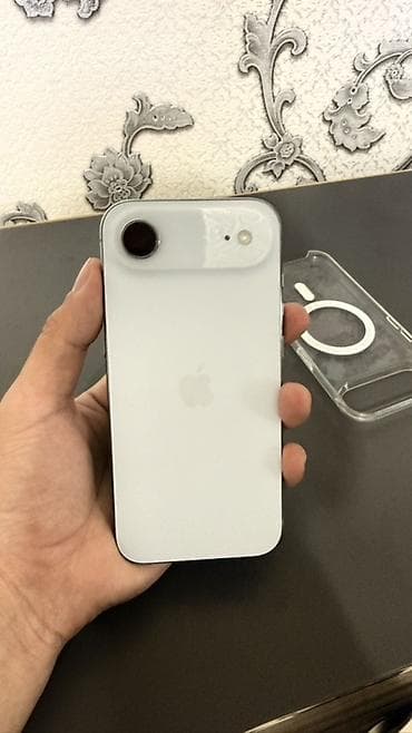 IPhone Air, Б/у, 256 ГБ, White Titanium, Чехол, 100 % — 4