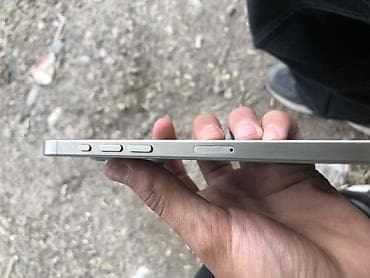 чёрный рис: IPhone 15 Pro Max, Б/у, Серебристый, Коробка — 3
