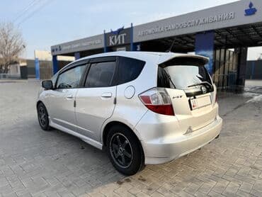 обмен на дом в городе каракол: Honda Fit: 2012 г., 1.5 л, Автомат, Бензин, Хэтчбэк — 4