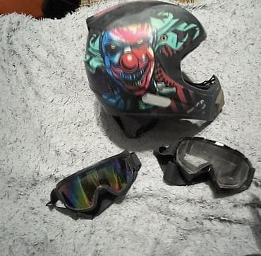костюм на заказ: Мотошлем с оригинальным аэрографичным принтом (злой клоун) + 2 пары — 3