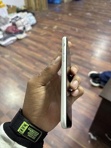 i3 9: IPhone 11, Белый — 3