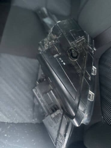 продаю ка: Передняя правая фара Kia 2021 г., Б/у, Оригинал, США — 2