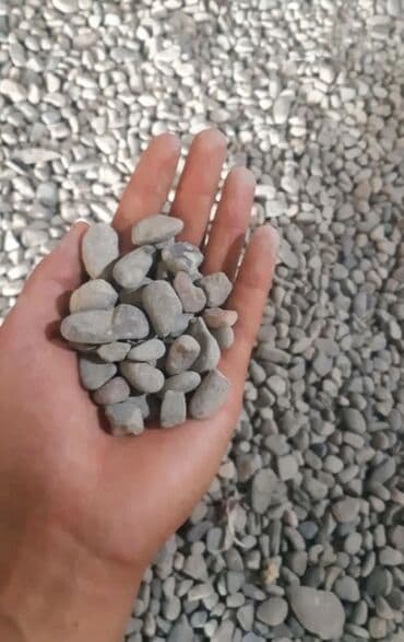 нужна: Щебень и гравий (насыпной) - Фракции: мелкая и средняя (примерно 5–20 — 3