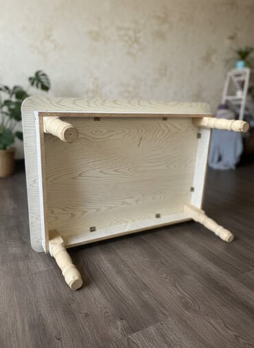 Прямоугольный обеденный/рабочий стол с ламинированной столешницей под