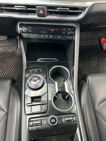 юиз: Kia K5: 2020 г., Седан — 8