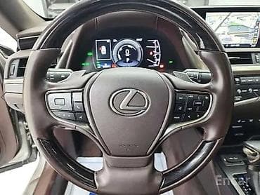 селика: Lexus ES: 2019 г., 2.5 л, Автомат, Гибрид, Седан — 6